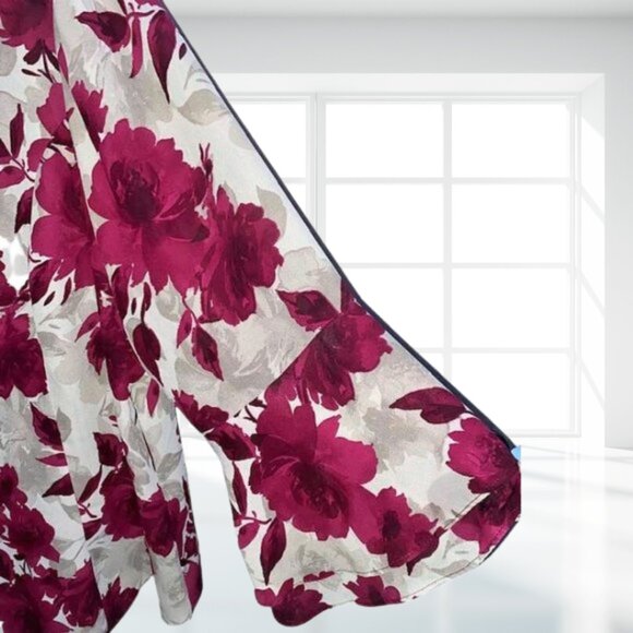 Sami & Jo Petite XL Pink Floral Button Down Blouse Top Bell Sleeves Polyester - Picture 3 of 9